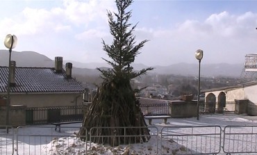 Altosangro, neve e ghiaccio non fermano i fuochi di Sant'Antonio Abate