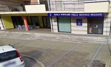 Assalto armato in banca a Isernia: fermati i rapinatori in fuga