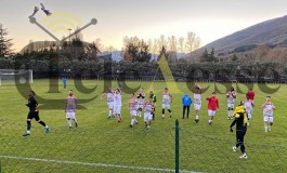 Calcio: il derby Castel di Sangro - Pizzoferrato si decide con un capolavoro di Bonomi