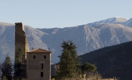 Anversa degli Abruzzi, Ennio Di Francesco presenta l'opera "Il vate e lo sbirro"