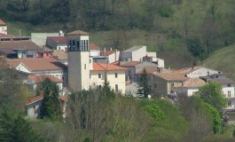 Ateleta, giovane spara dal balcone di casa: i carabinieri gli sequestrano i fucili