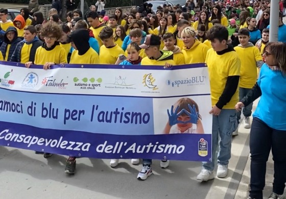 Autismo, Scuole di Castel di Sangro in Marcia per l'Inclusione: "La Disabilità è Normalità"