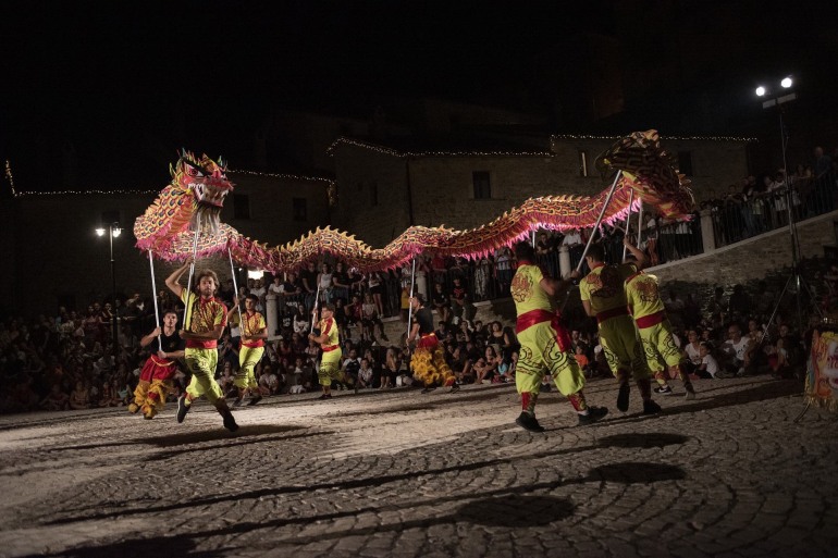 Casteldelgiudice Buskers Festival 2024: Un Successo Straordinario e Attesa per la Festa della Mela di Ottobre