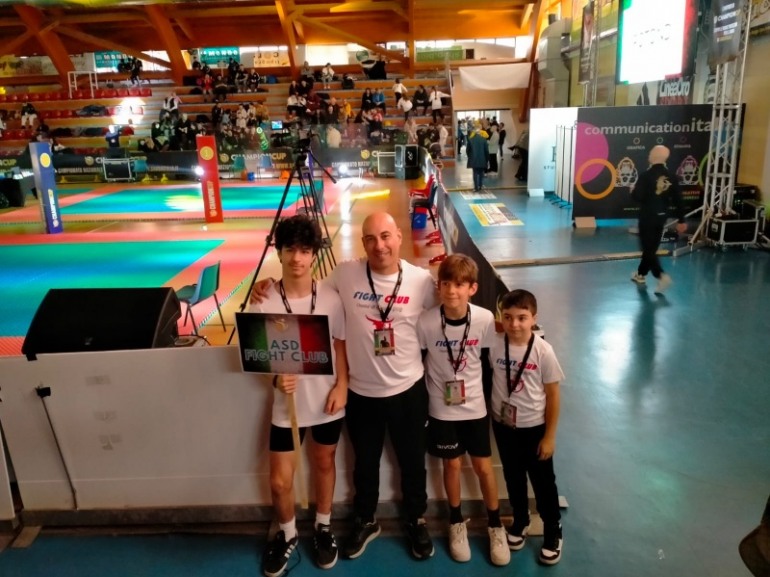 Fight Club Ateleta: 9 Medaglie alla Champion Cup di Sora con una Prestazione Straordinaria