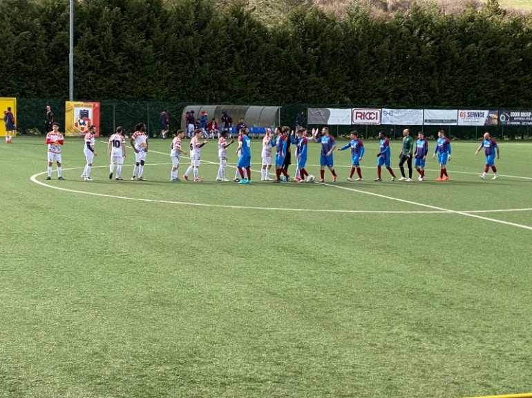 Castel di Sangro Calcio: Vittoria Sofferta contro il Villa San Vincenzo nel Campionato di Terza Categoria