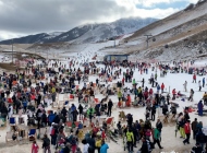 Roccaraso presa d'assalto dal "turismo della neve": il sindaco Di Donato chiede misure straordinarie