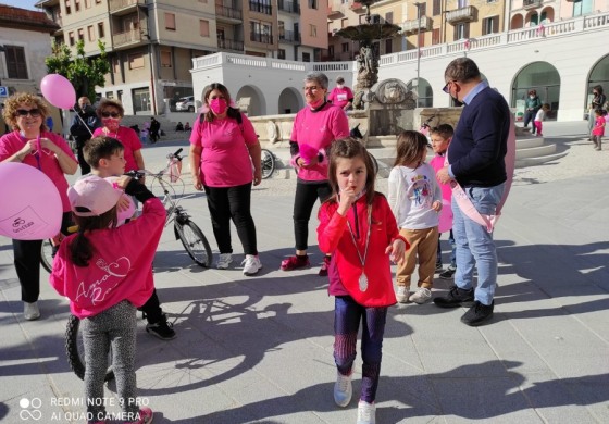 Pedalata in Rosa a Castel di Sangro, evento organizzato dall'Associazione AmoRosa