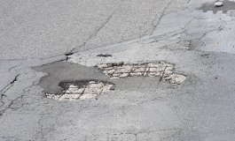 Strade colabrodo ad Agnone, urgenti interventi decisivi