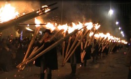 Agnone, 'Ndocciata 2015: in cinquantamila a vedere il fuoco più grande del mondo