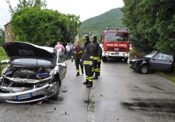 Due castellani coinvolti in un incidente stradale a Montaquila: ricoverati in ospedale