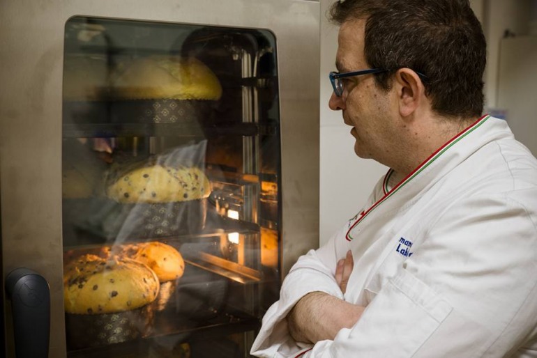 Germano Labbate protagonista a Rimini dello show-cooking con il ‘panettone alla mela zitella’