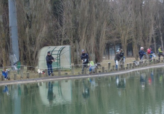 Gara dei pescasportivi al laghetto di Castel di Sangro