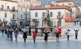 Protesta commercianti Castel di Sangro, gli imprenditori scendono in Piazza