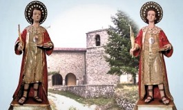 Le statue di San Cosma e Damiano "scendono" nella Basilica di Santa Maria Assunta