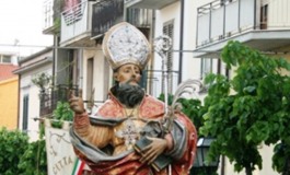 Succede ad Agnone: in processione la statua di san Benedetto per festeggiare il patrono san Cristanziano